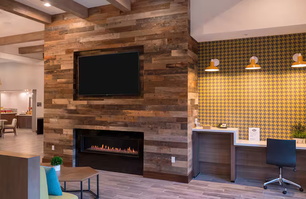 Hampton Inn Riverside Downtown