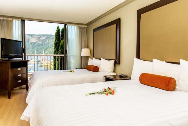 Oceanfront Suites At Cowichan Bay