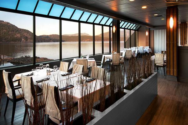 Oceanfront Suites At Cowichan Bay