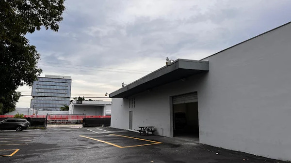 555 Entertainment Complex