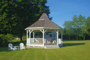 Gazebo with Outdoor lawn space