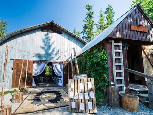 Hillside Lodge & Chalets