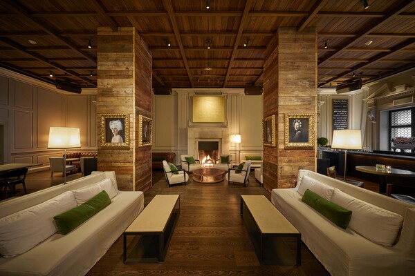 The Chicago Hotel Collection Ambassador Gold Coast