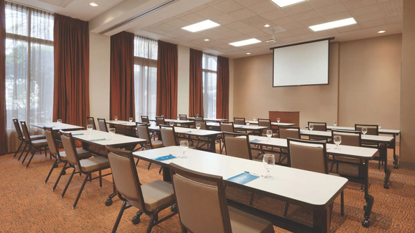 Hyatt House Emeryville/San Francisco Bay Area