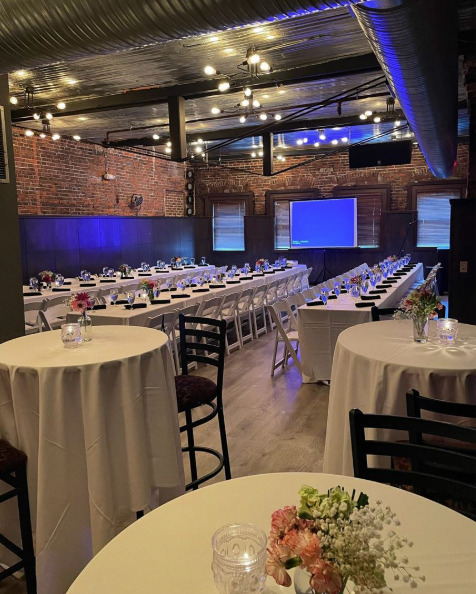 Metropolitan Kitchen & Lounge