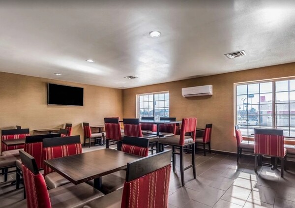 Comfort Inn & Suites Dayton North