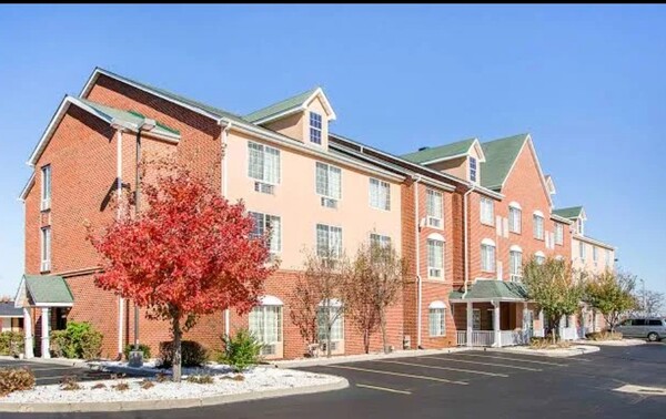 Comfort Inn & Suites Dayton North