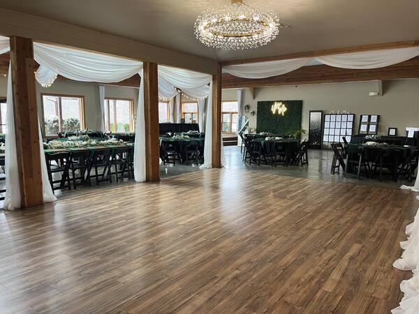 Fenton Winery & Brewery