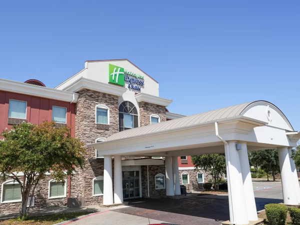 Holiday Inn Express Dallas Southwest - Cedar Hill