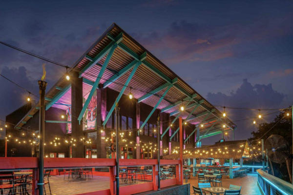 Tiki Docks Skyway Bar & Grill