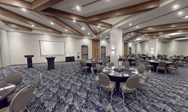 Sandman Signature Dartmouth Hotel & Suites