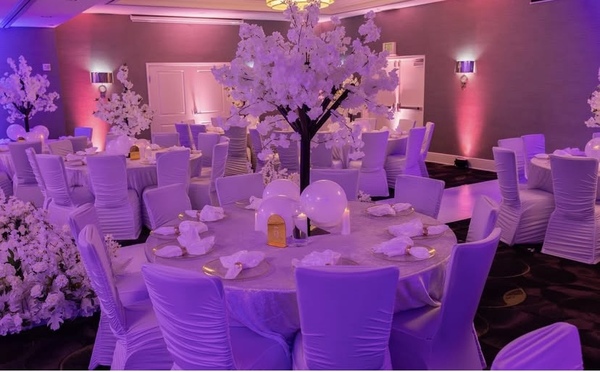 La Quinta Inn & Suites Arlington North 6 Flags Dr