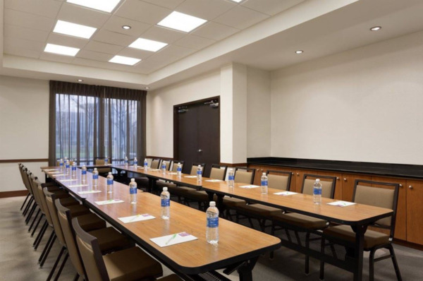 Hyatt Place Portland Airport Cascade Station