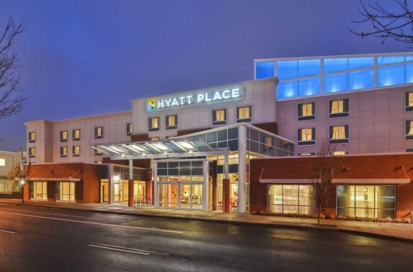Hyatt Place Portland Airport Cascade Station