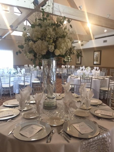 Avon Oaks Country Club