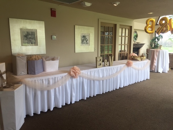 Avon Oaks Country Club