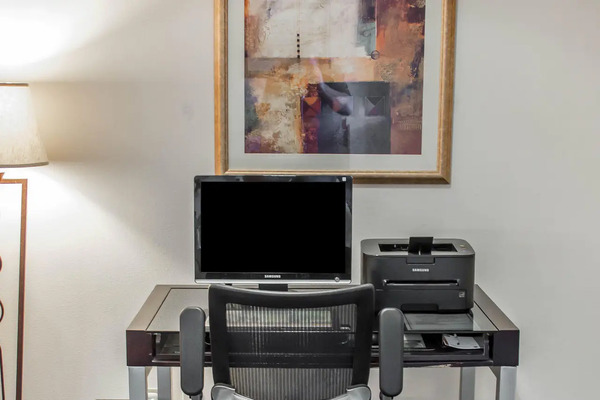 Quality Inn & Suites