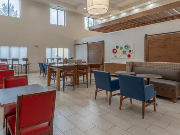 Holiday Inn Express Indianapolis - Southeast