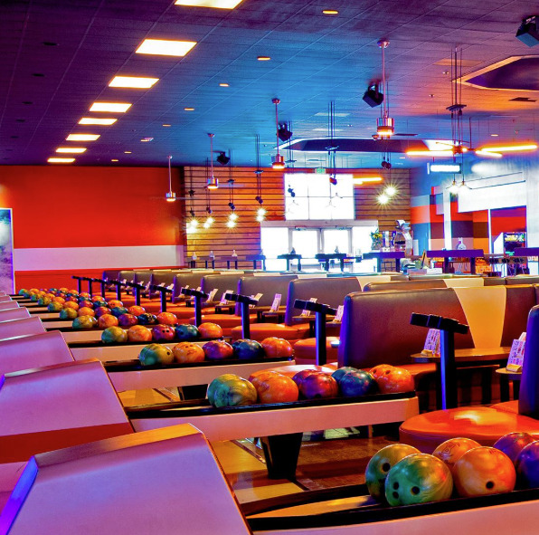 AMF Strike 'N Spare Lanes - IL