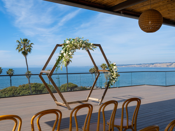 La Jolla Cove Rooftop by Wedgewood Weddings