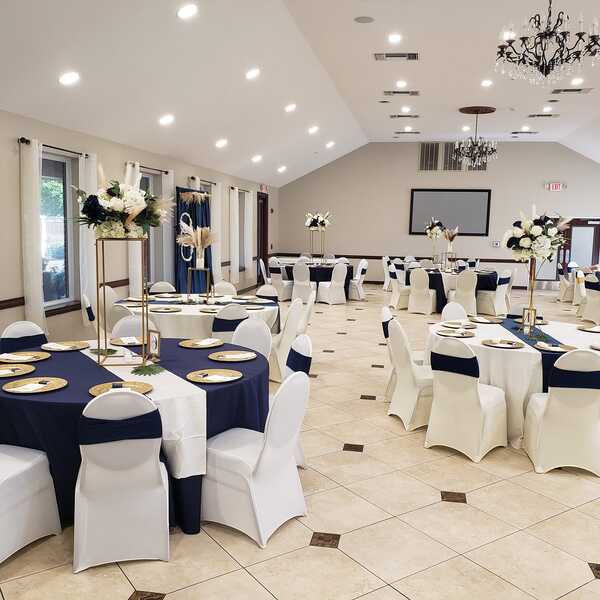 Mayde Creek Event Center / "The Secret Garden"