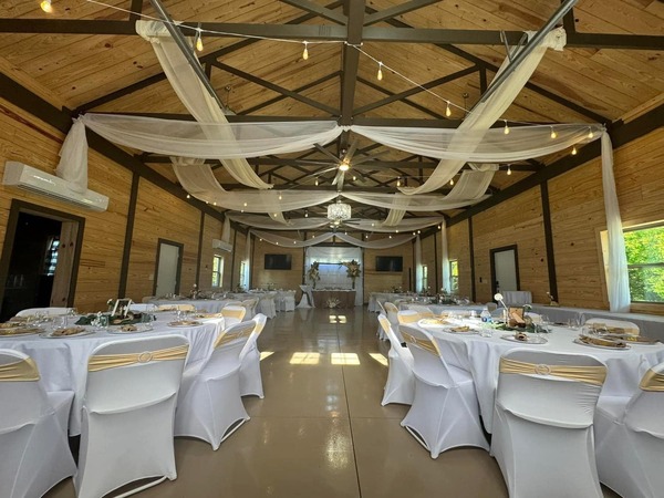 On The Bend Party Barn