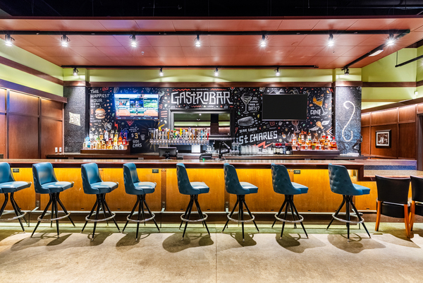 Bar Louie - St. Charles