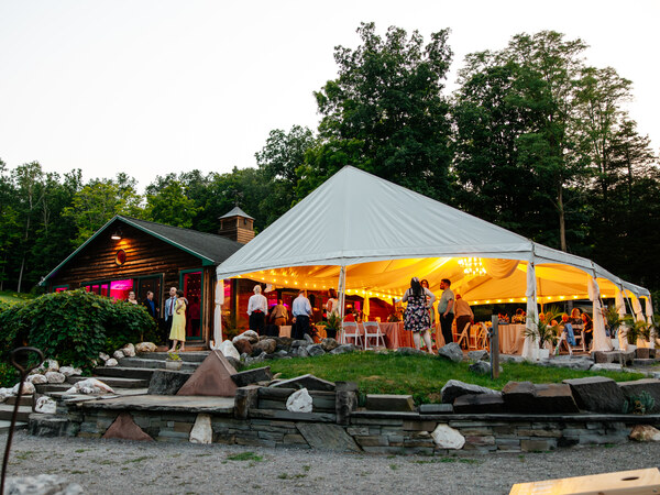 New Park Event Venue & Suites