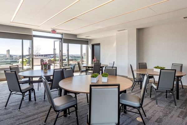 Cambria Hotel Washington D.C. Navy Yard Riverfront