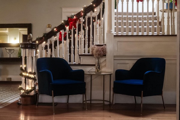 Gateways Inn & Restaurant