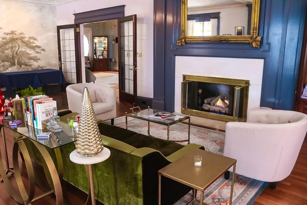 Gateways Inn & Restaurant