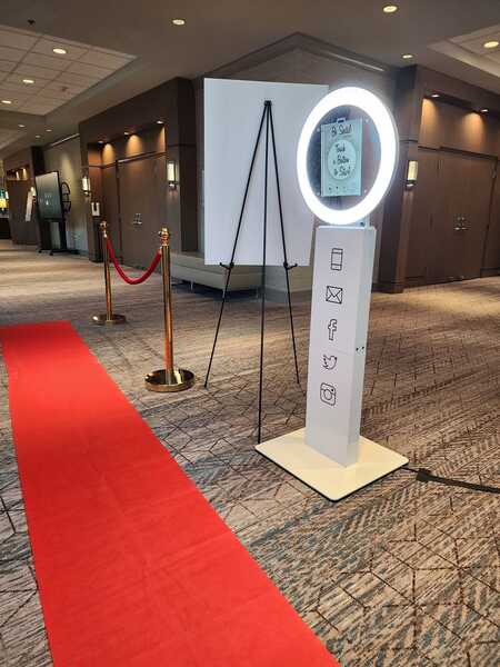 Be Social Photo Booth