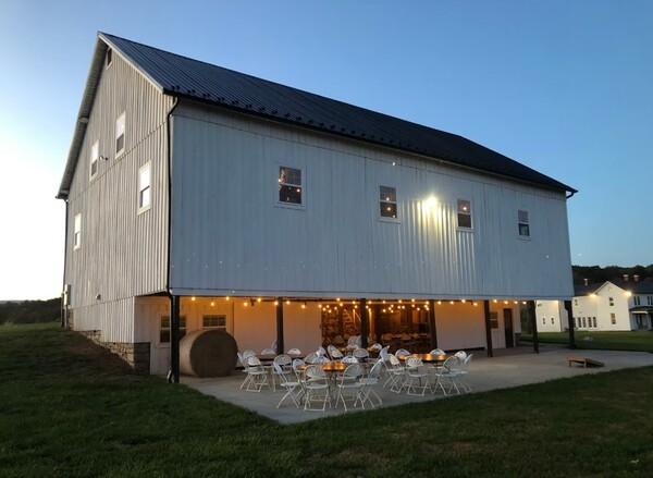 Rolling Hills Farm and Vineyard