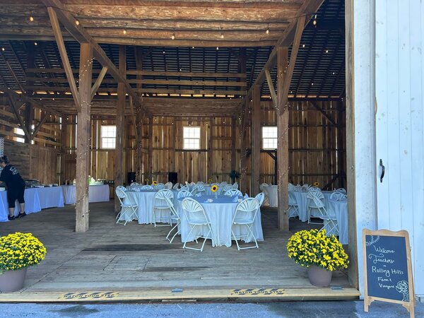 Rolling Hills Farm and Vineyard