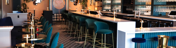 Flutes Champagne Bar