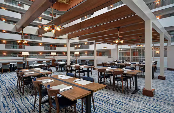 Embassy Suites Omaha - Downtown/Old Market