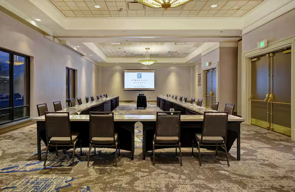 Embassy Suites Omaha - Downtown/Old Market