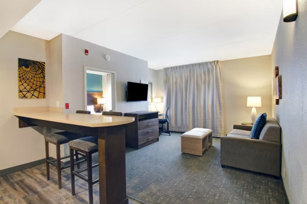 Staybridge Suites Toronto - Vaughan South