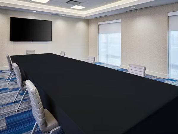 Holiday Inn & Suites Windsor East Lakeshore