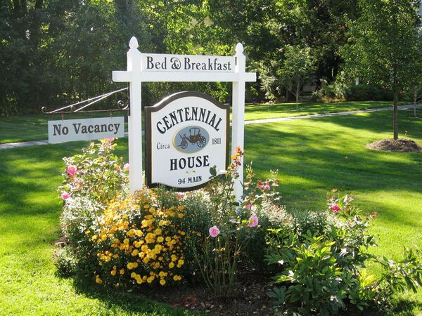 The Centennial House Bed And Breakfast