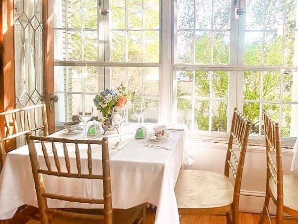 Edgewood Manor Bed And Breakfast