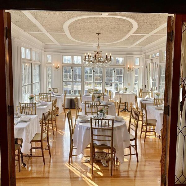 Edgewood Manor Bed And Breakfast