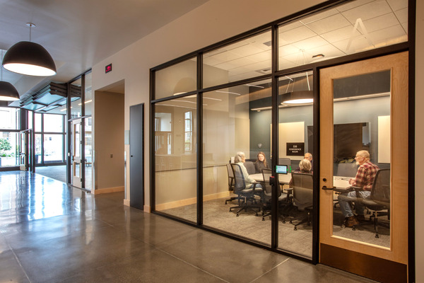 Mount Vernon Library Commons