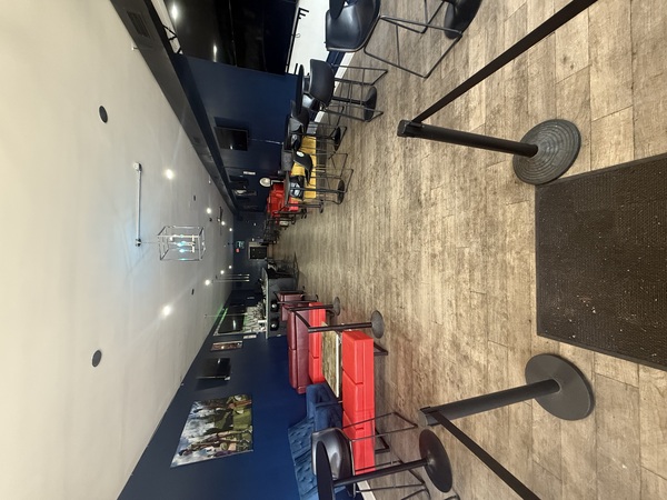 Indulche Sports Bar & Lounge