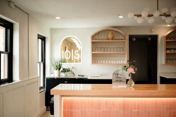 10 South by BEDO Weddings