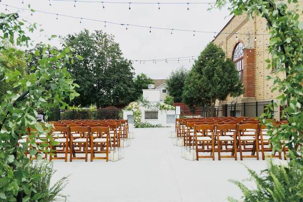 10 South by BEDO Weddings