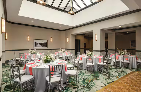 Embassy Suites Fort Lauderdale - 17th Street