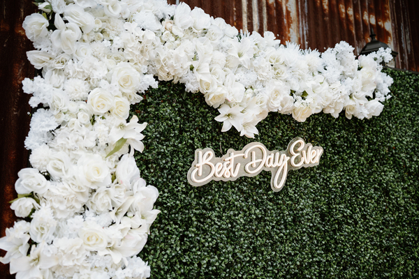 Rustic Oaks Ranch LLC