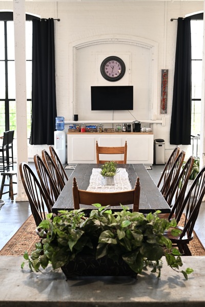 HR Studio Productions