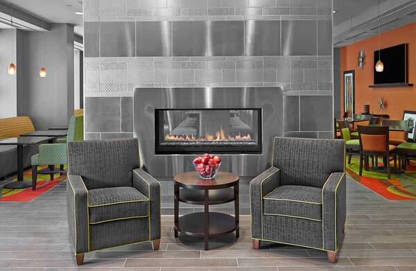 Hampton Inn & Homewood Suites Calgary Airport